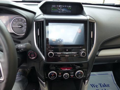 Used 2023 Subaru Forester Limited image 33