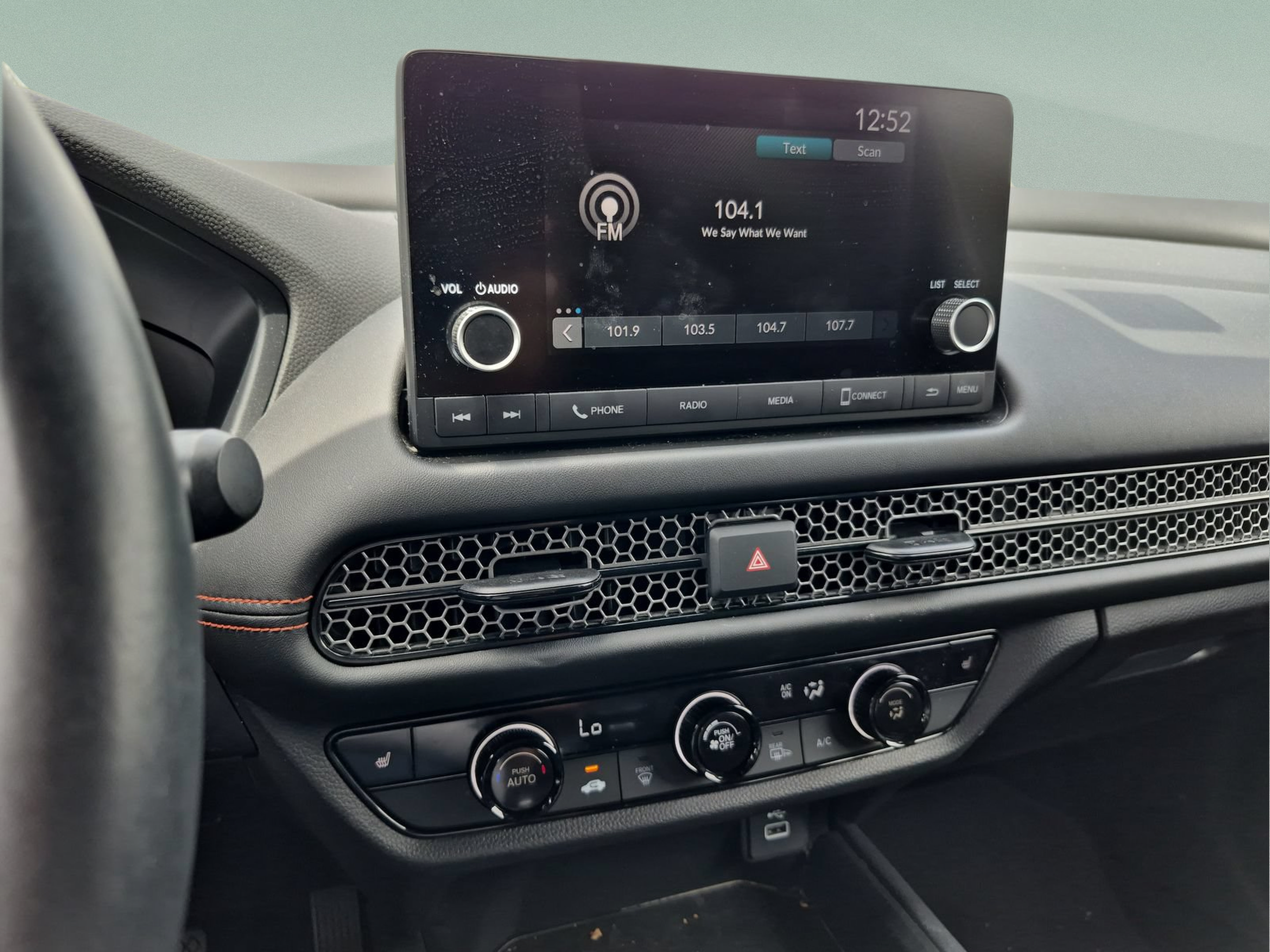 Certified 2024 Honda HR-V Sport image 12