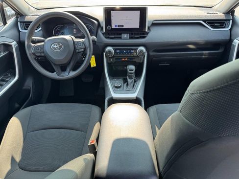 Certified 2025 Toyota RAV4 LE AWD/4WD image 13
