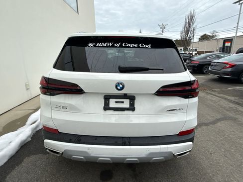 Certified 2025 BMW X5 xDrive50e image 5