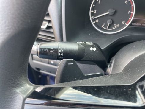 Used 2021 Nissan Rogue SV image 27