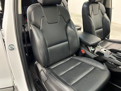 Used 2025 Kia Telluride S image 22