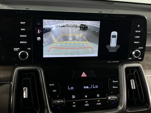 Used 2023 Kia Sorento EX w/ Panoramic Sunroof Package image 14