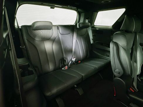 Used 2024 Hyundai Palisade Calligraphy FWD image 14