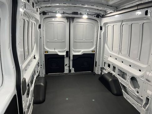 New 2026 Ford Transit 250 148 Medium Roof RWD image 13