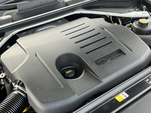 Used 2023 Land Rover Range Rover Sport SE Dynamic image 38