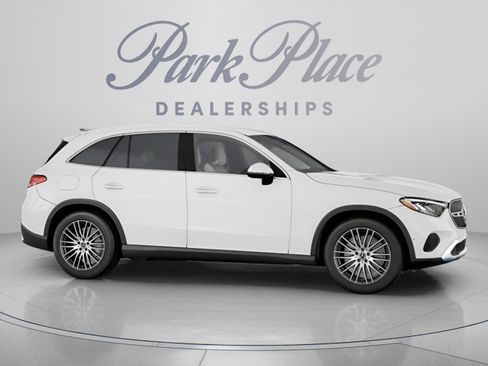 Certified 2026 Mercedes-Benz GLC 300 image 29