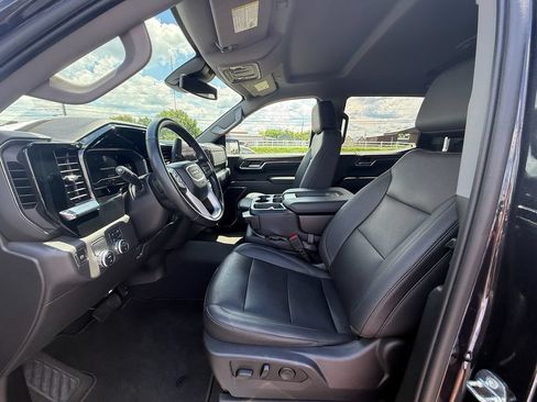 Used 2024 GMC Sierra 1500 SLT RWD image 12