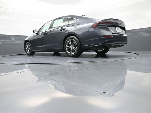 Certified 2024 Honda Accord EX image 33
