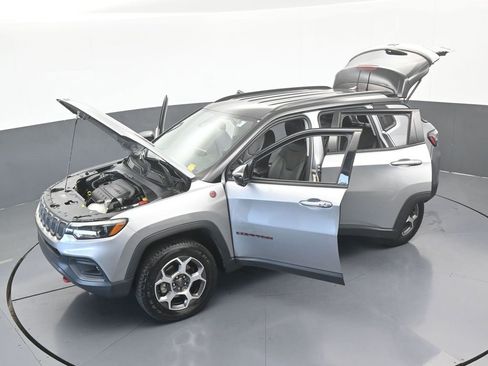 Used 2022 Jeep Compass Trailhawk w/ Trailhawk Elite Group image 69