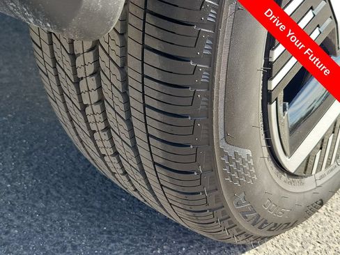 Used 2026 Nissan Kicks SV w/ SV Premium Package FWD image 27