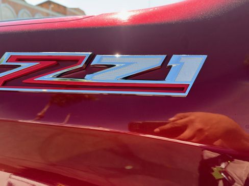 Used 2024 Chevrolet Silverado 1500 LT Trail Boss w/ Protection Package image 38