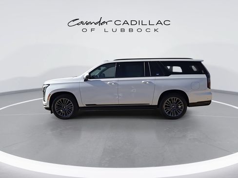 Certified 2025 Cadillac Escalade ESV Sport Platinum w/ LPO, Floor Liner Package AWD/4WD image 5