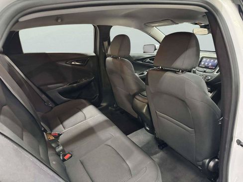 Used 2023 Chevrolet Malibu RS FWD image 38