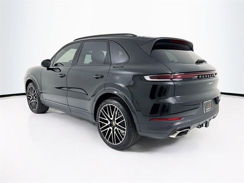 New 2026 Porsche Cayenne image 3