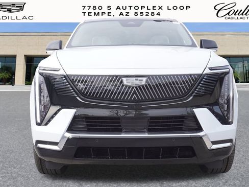 New 2026 Cadillac Escalade IQL Luxury image 5