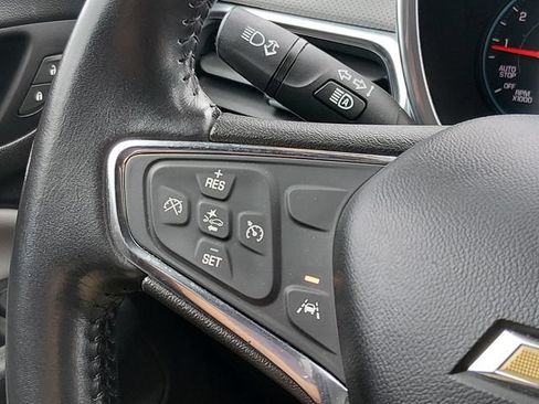Used 2021 Chevrolet Equinox Premier FWD image 22
