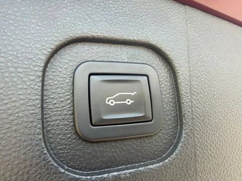 Used 2017 GMC Terrain Denali FWD image 11