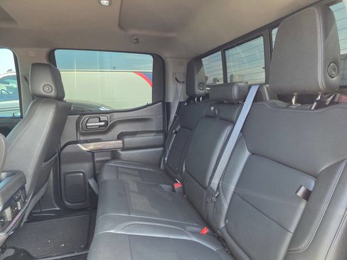 Used 2021 Chevrolet Silverado 1500 LTZ w/ Z71 Off-Road Package AWD/4WD image 9