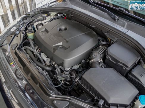 Used 2017 Volvo XC60 T6 Inscription w/ Climate Package image 27