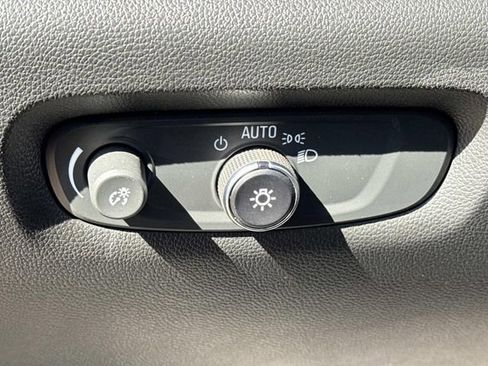 Used 2023 Chevrolet Traverse LT w/ LPO, Floor Liner Package image 26