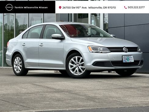 Used 2013 Volkswagen Jetta SE FWD image 1