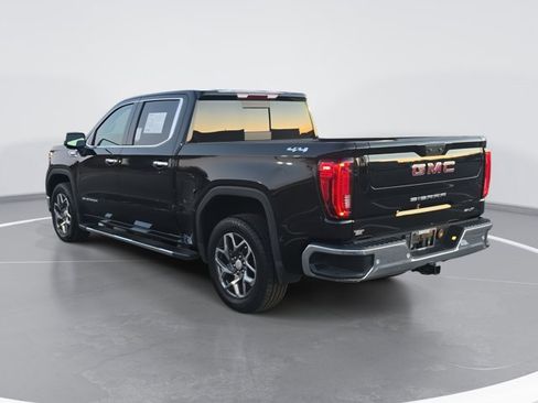 Used 2022 GMC Sierra 1500 SLT w/ SLT Premium Plus Package image 5