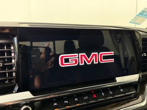 Used 2025 GMC Sierra 1500 Elevation w/ Preferred Package image 20