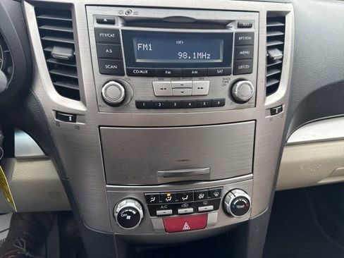 Used 2013 Subaru Legacy 2.5i Premium image 22