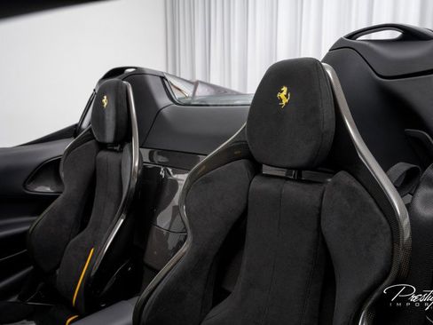 Used 2025 Ferrari SF90 Spider image 37