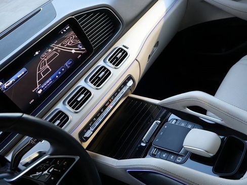 Certified 2025 Mercedes-Benz GLE 350 4MATIC image 21