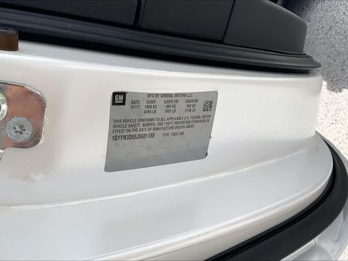 Used 2018 Chevrolet Corvette Z06 w/ Battery Protection Package RWD image 19