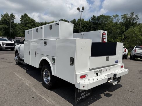 Used 2022 RAM 3500 Tradesman AWD/4WD image 5