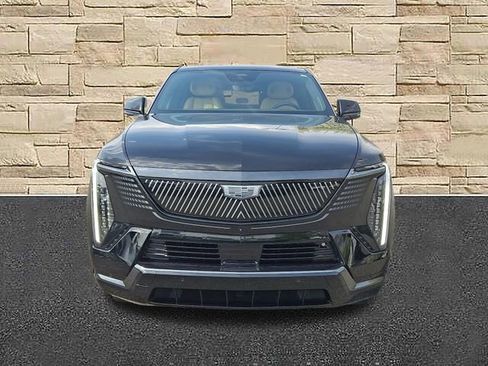 Certified 2025 Cadillac Escalade IQ Sport 2 w/ LPO, ONYX Package image 22