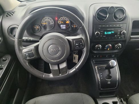 Used 2016 Jeep Patriot Latitude FWD image 22