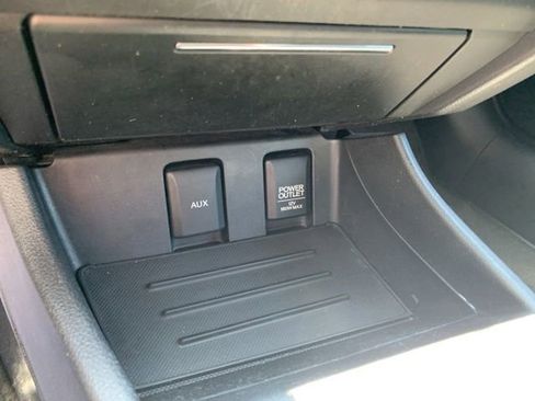 Used 2014 Honda Civic LX image 32