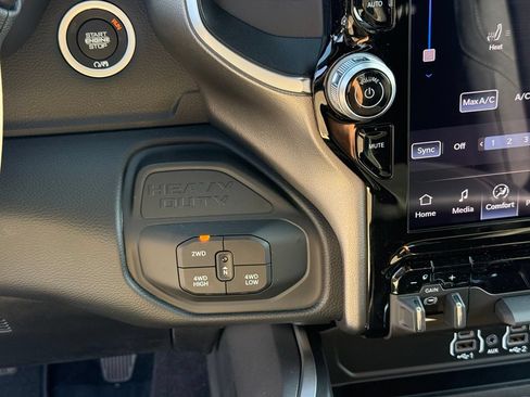 New 2027 RAM 3500 Big Horn AWD/4WD image 21