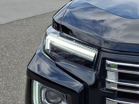 Used 2025 GMC Canyon Denali AWD/4WD image 30