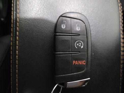 Used 2018 Jeep Compass Limited AWD/4WD image 32