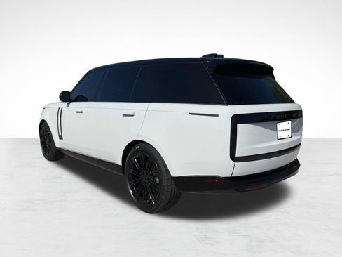 Used 2026 Land Rover Range Rover Long Wheelbase SE AWD/4WD image 3