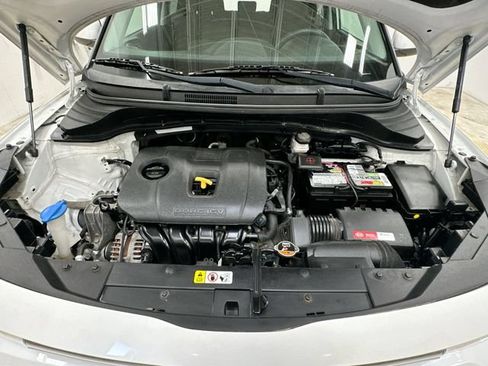 Used 2020 Kia Soul LX FWD image 18