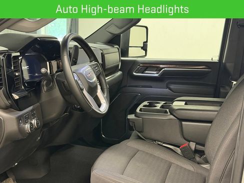 Certified 2024 GMC Sierra 3500 SLE w/ Preferred Package AWD/4WD image 34