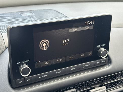 Used 2024 Honda HR-V LX image 21