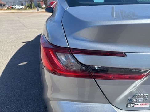 Used 2025 Toyota Camry LE image 10