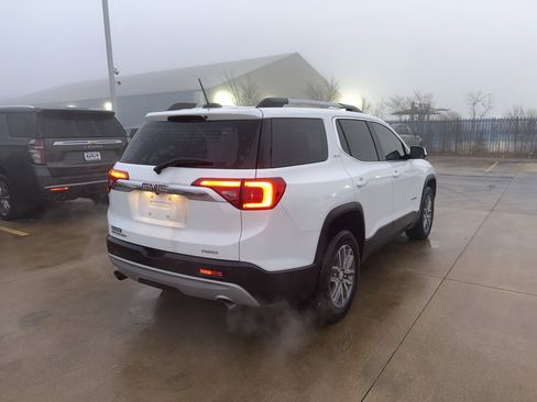 Used 2018 GMC Acadia SLE w/ Driver Alert Package I image 3