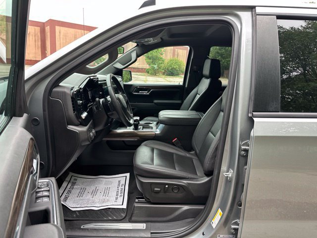 Used 2024 Chevrolet Silverado 1500 RST AWD/4WD image 9