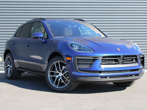 New 2026 Porsche Macan image 7