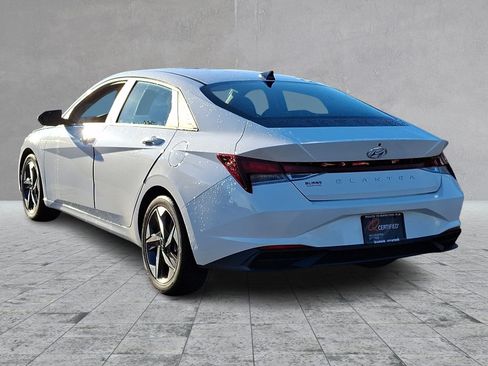 Used 2023 Hyundai Elantra SEL w/ Convenience Package FWD image 6