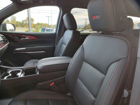 New 2026 Chevrolet Traverse Z71 w/ Enhanced Driving Package image 13