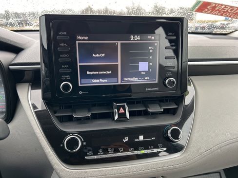 Used 2022 Toyota Corolla Cross L image 8